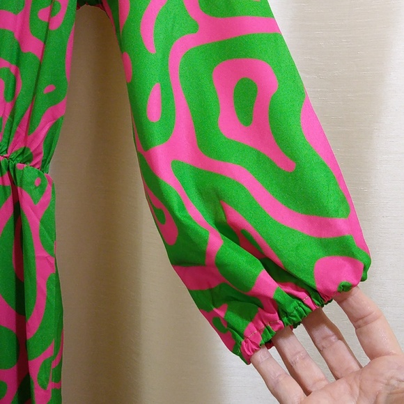 Oversized Silky Bold Patterned Maxi Dress - Size Small / 6 - NWT - Picture 5 of 10